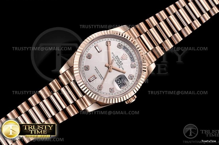 0520 RDD0219J – DayDate 36mm FreshLook 697